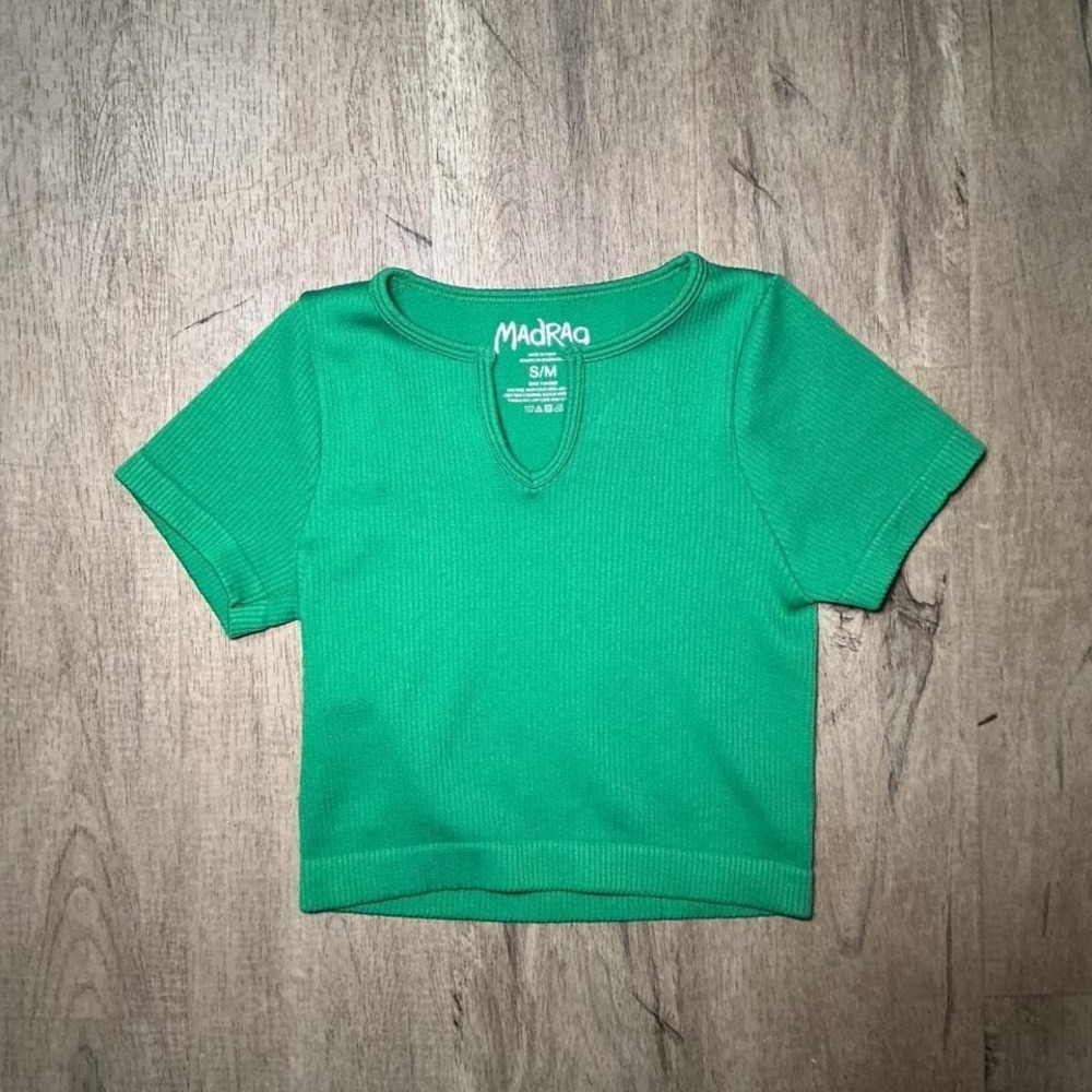 Madrag Green Cropped T-Shirt Size S NWT Short Sleeve Casual Summer Streetwear